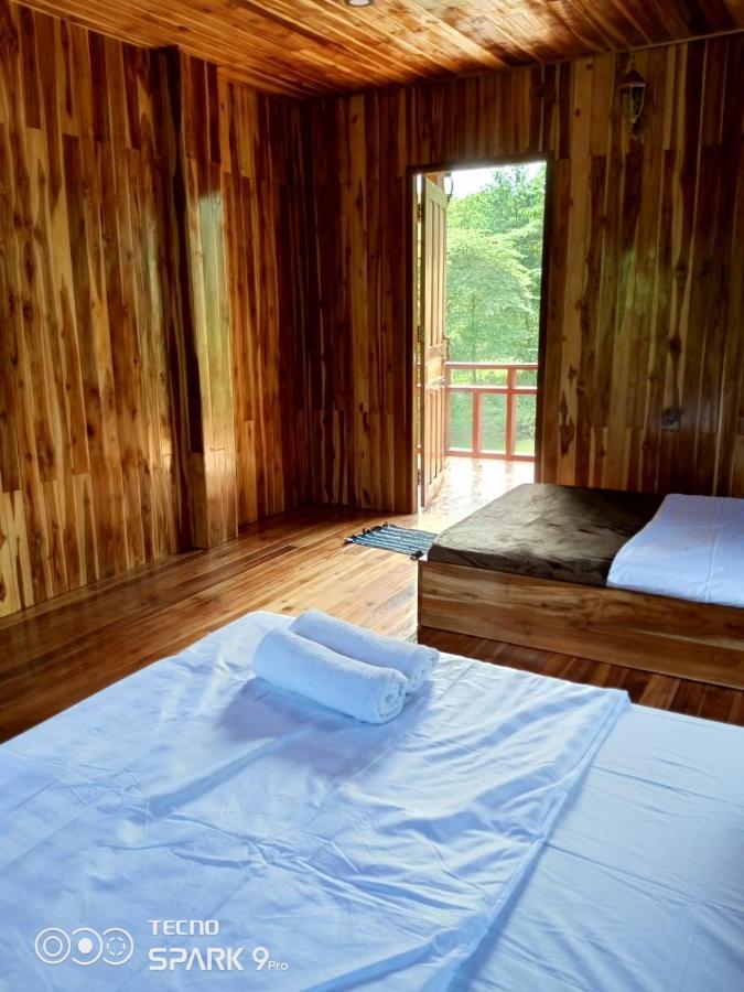 Eco Farm Stay And Hostel Nong Khiaw Exterior photo