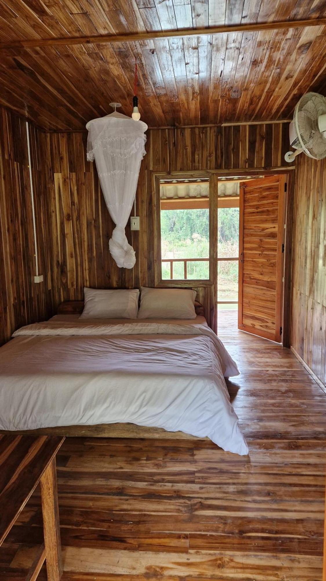 Eco Farm Stay And Hostel Nong Khiaw Exterior photo