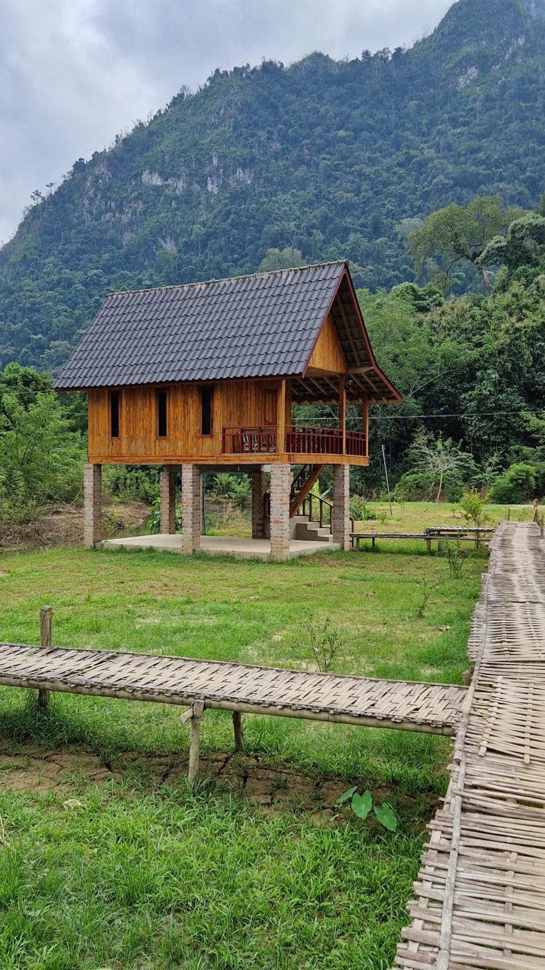 Eco Farm Stay And Hostel Nong Khiaw Exterior photo
